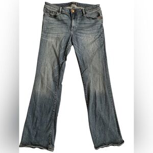 Abercrombie & Fitch Flare Jeans in Classic Blue